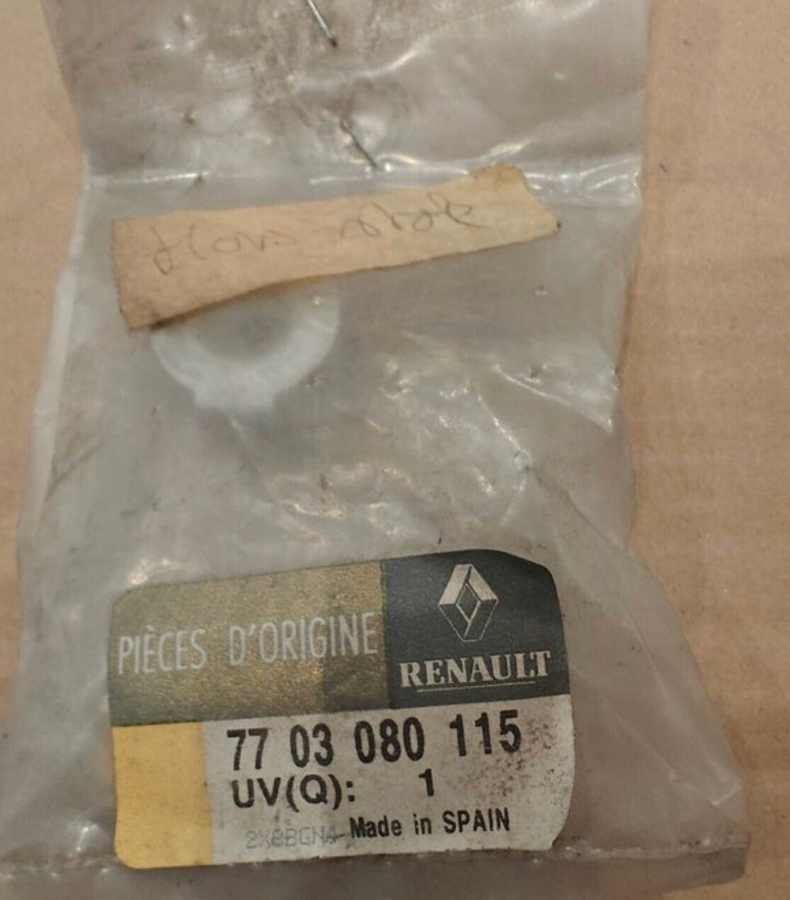 Clip bouclier thermique Renault Laguna III 7703080115