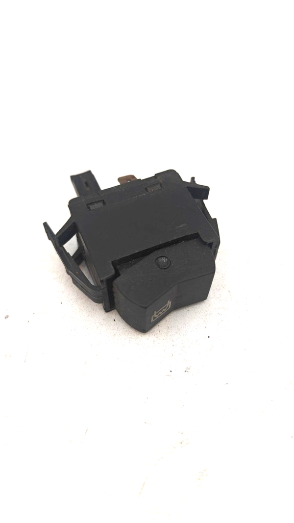 Agrafe clips de carrosserie Peugeot 806 ref 6995S2 occasion