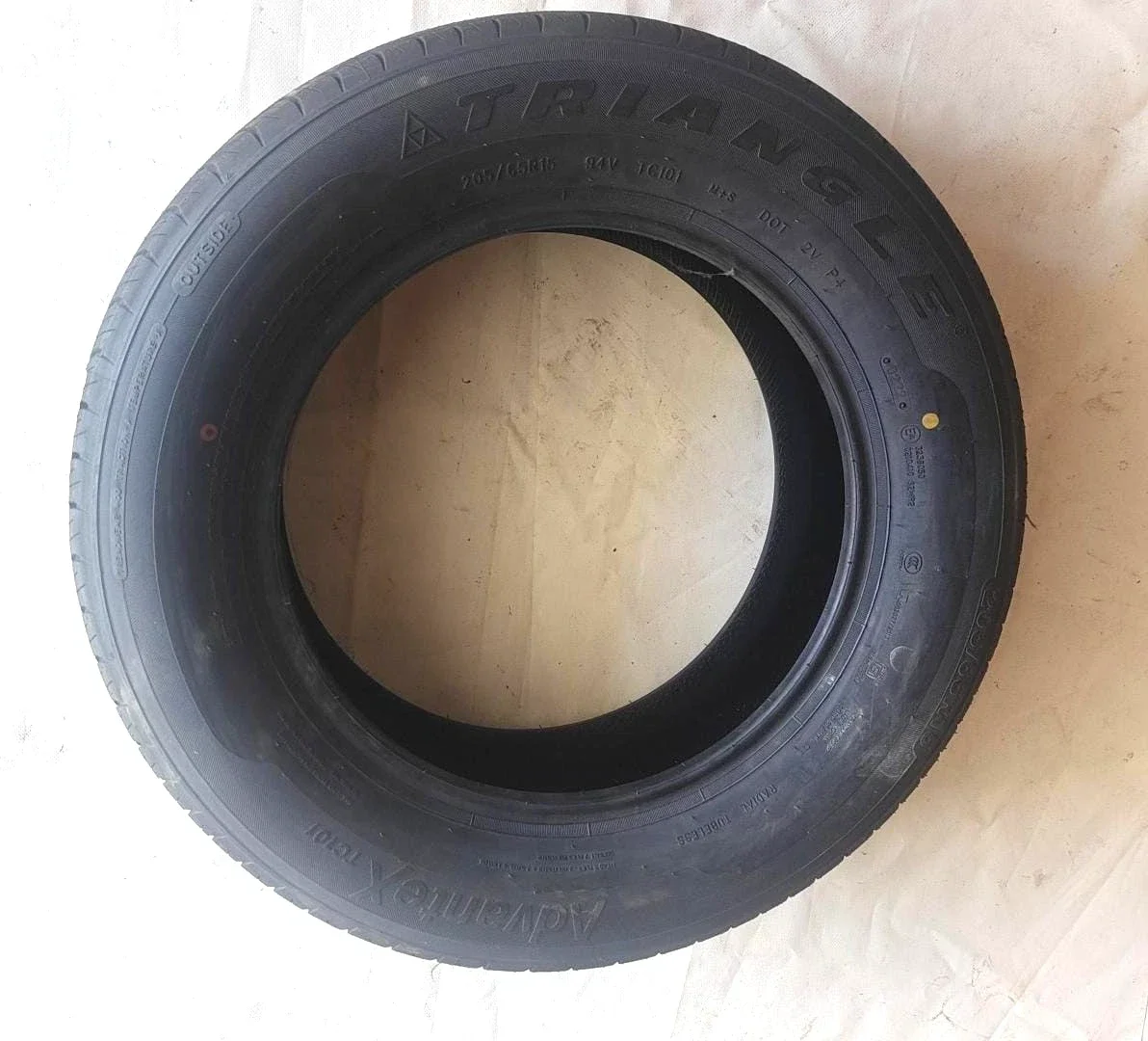 Pneu neuf Advantex TC101 205/65R15 94V