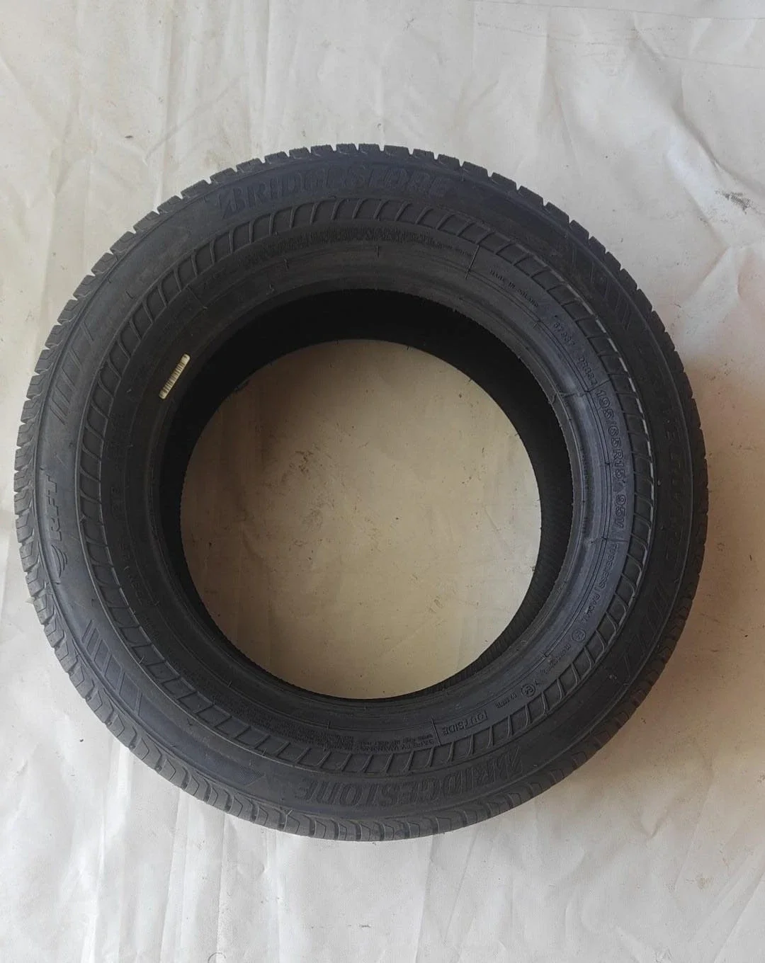Pneu 195/65R15 Bridgestone driveguard 95V XL