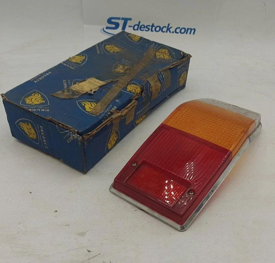 Peugeot 504 Break - cabochon de feu ARG - SEIMA 641AG