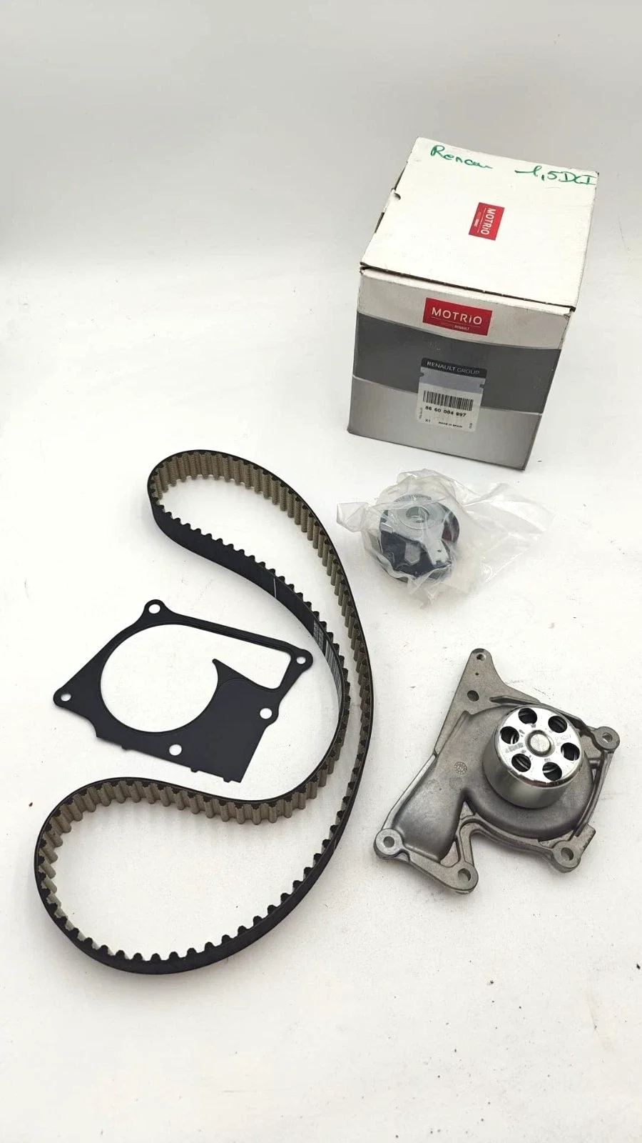 Kit de distribution + pompe a eau motrio 8660004997 moteur Renault 1.5L