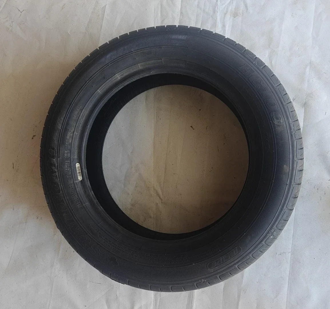 Pneu neuf 175/65R15 84T Sumitomo Tyres BC100