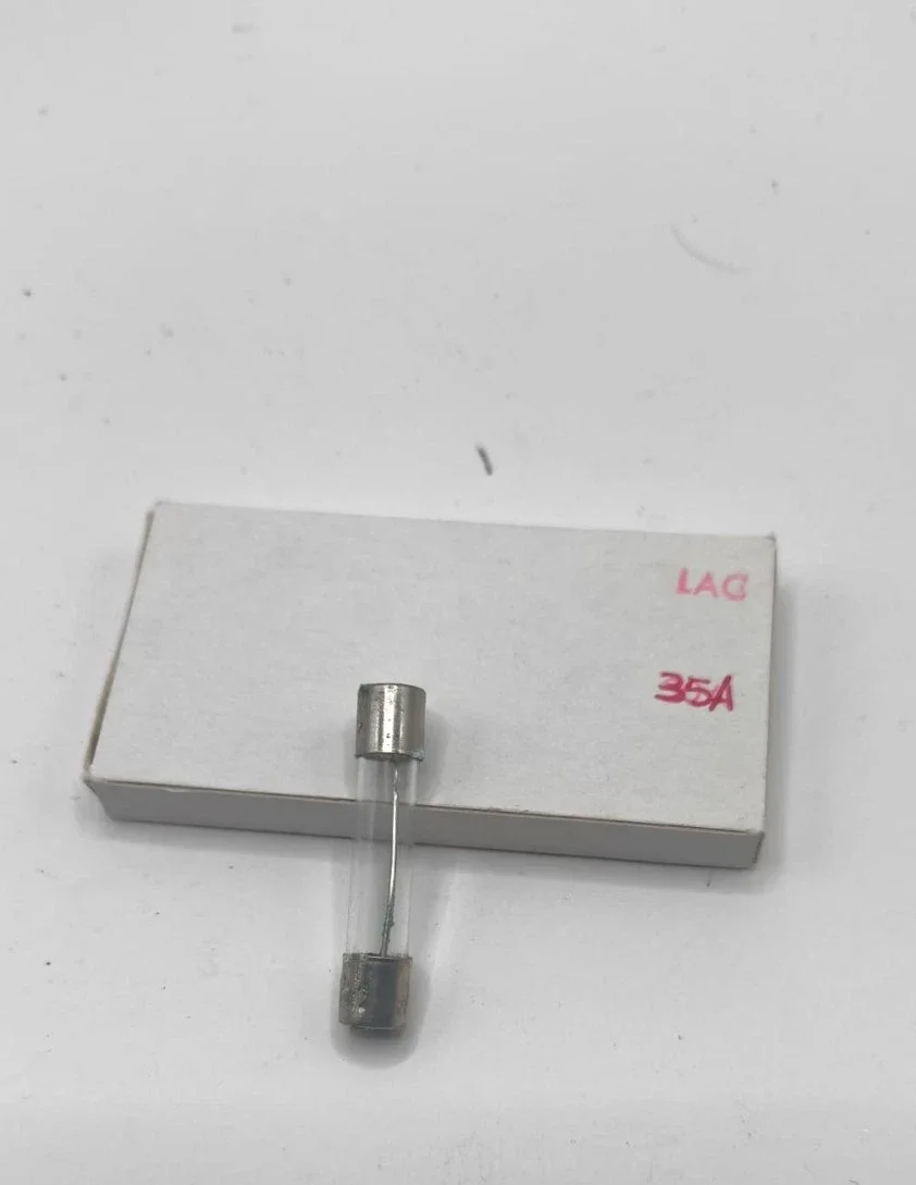 Fusible verre 6x30- 35 A J028010T (10 Fusibles)