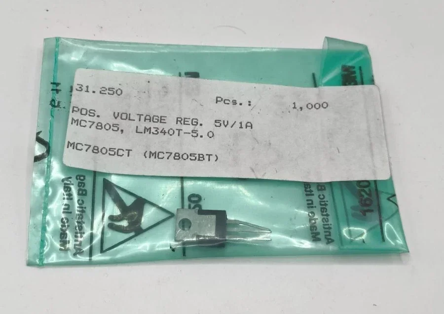 1 x MC 7805 CT REGULATEUR Positif 5v/1A