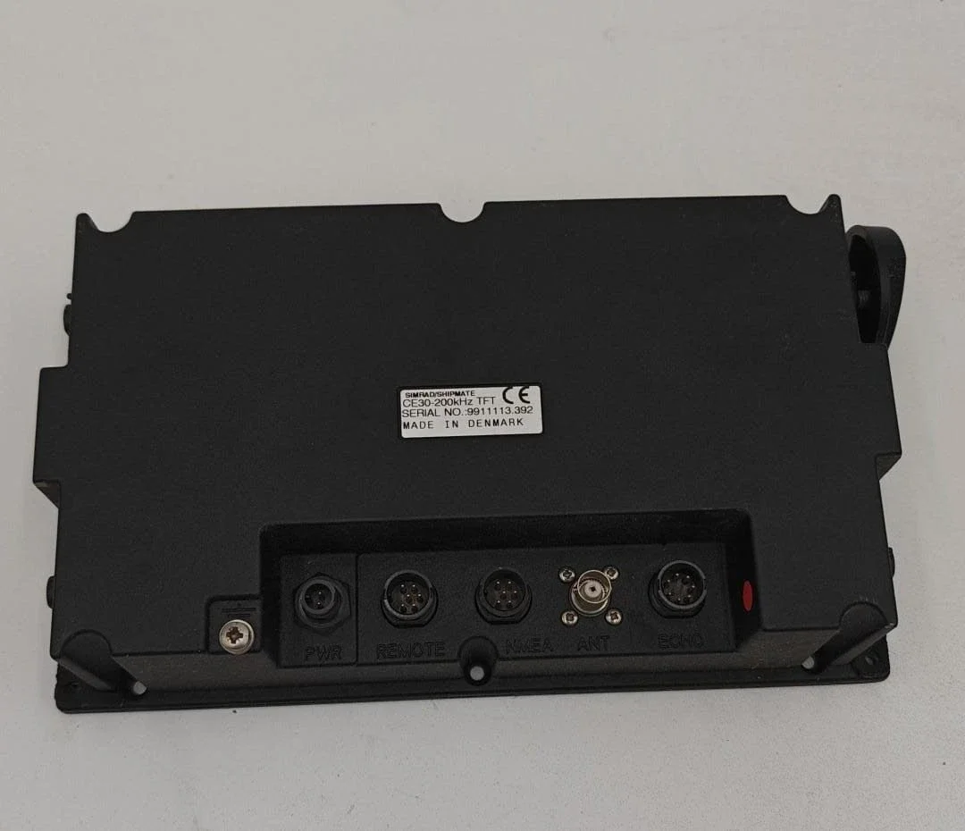 Arrière Simrad Shipmate CE30-200kHz TFT