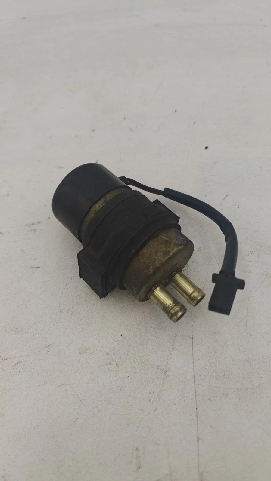 SUZUKI 750 GSXR W POMPE A ESSENCE