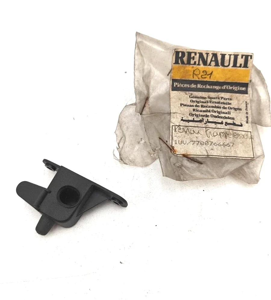 7700766667 Ressort De Fixation Du Panneau De Carburant Pour Renault R25
