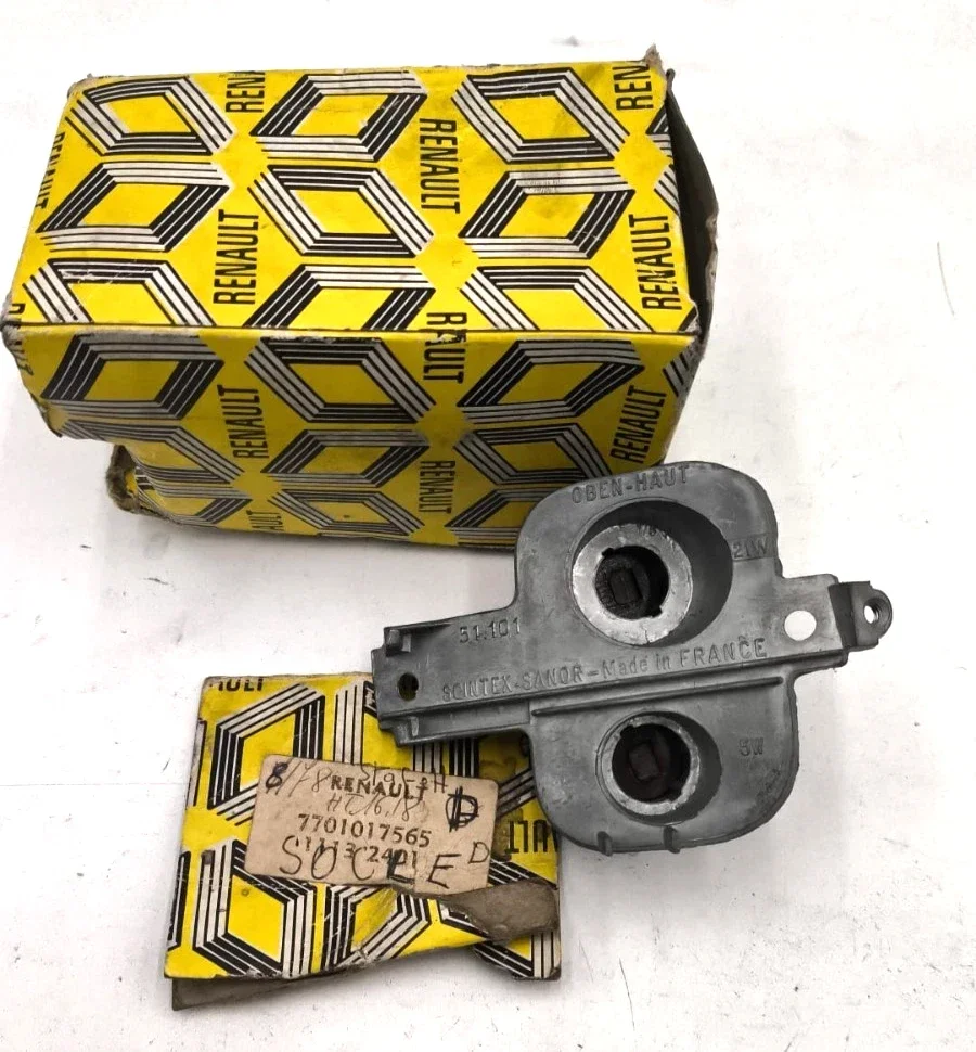 7701017565 RENAULT ESTAFETTE socle embase FEU CLIGNOTANT droit