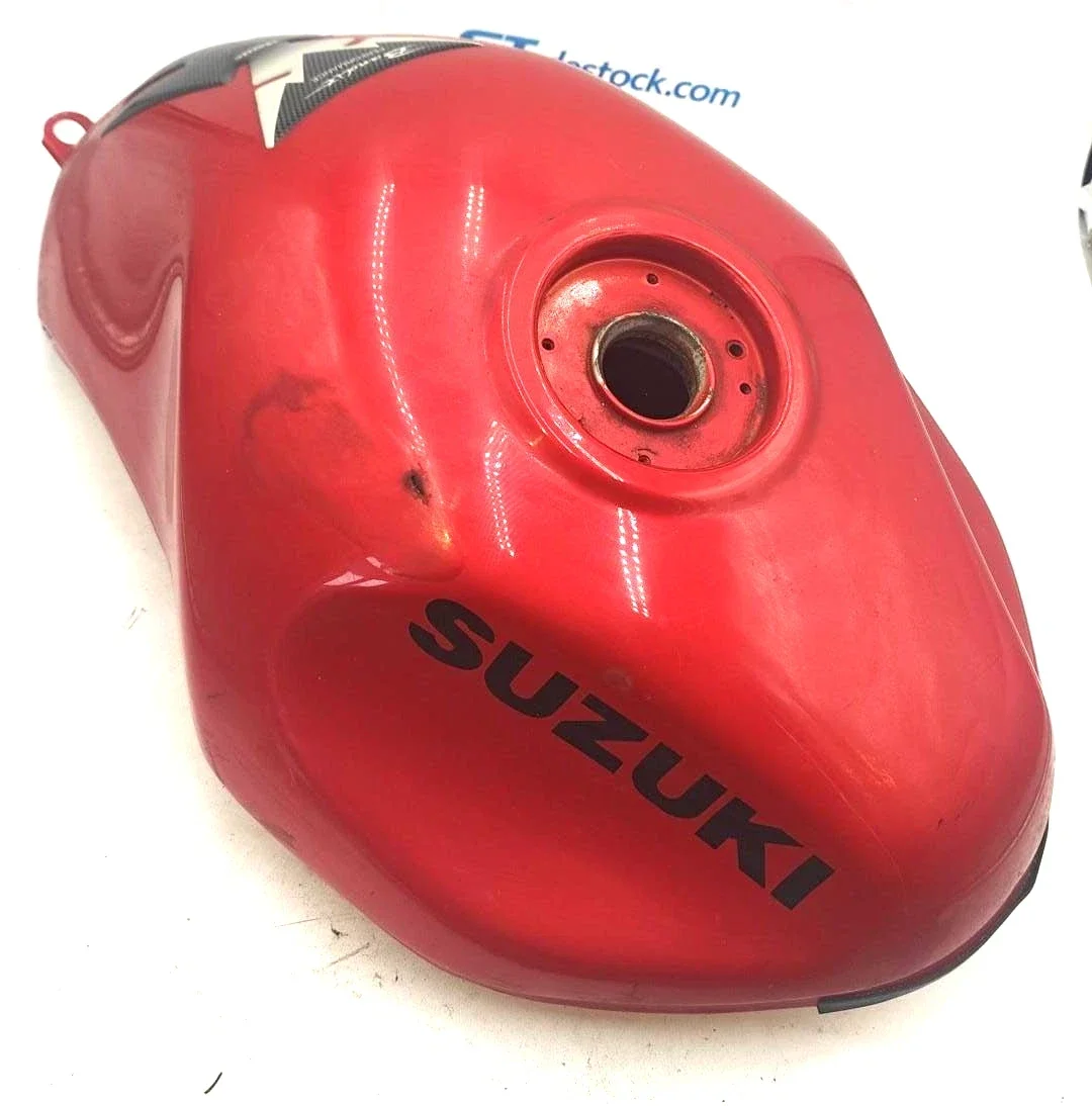 Réservoir Suzuki bandit voir endroit abîmé