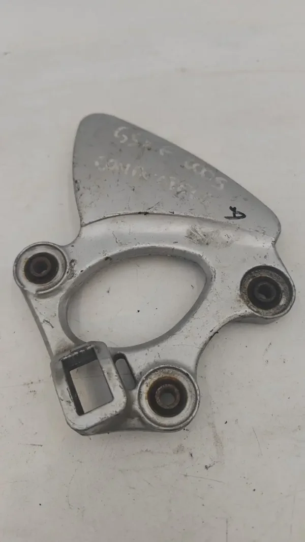 Platine repose pied droit Suzuki 750 GSXF