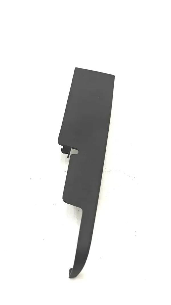 PLASTIQUE INTERIEUR DROIT BOITE A GANT CITROEN C4 PICASSO 9657854077