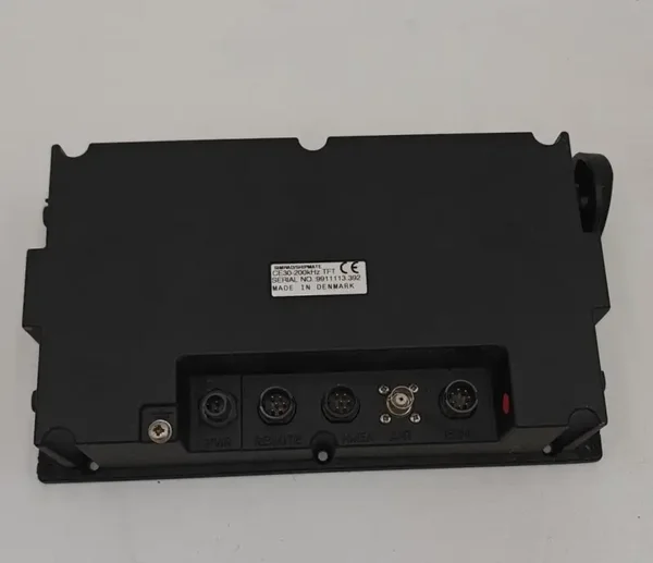 Arrière Simrad Shipmate CE30-200kHz TFT