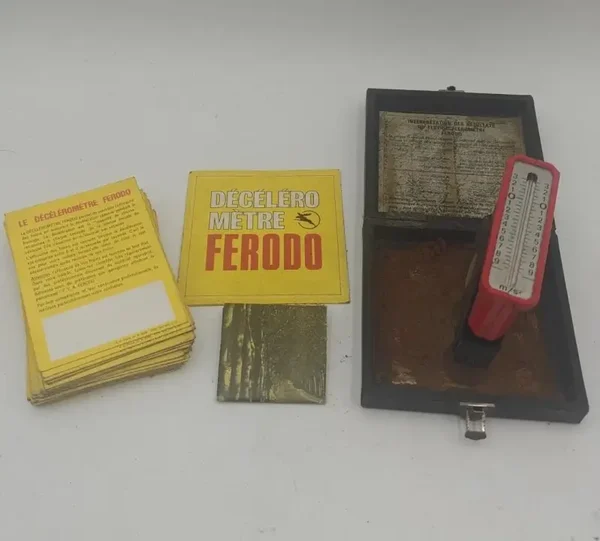Décélérometre Ferodo avec Coffret Et Livret vintage