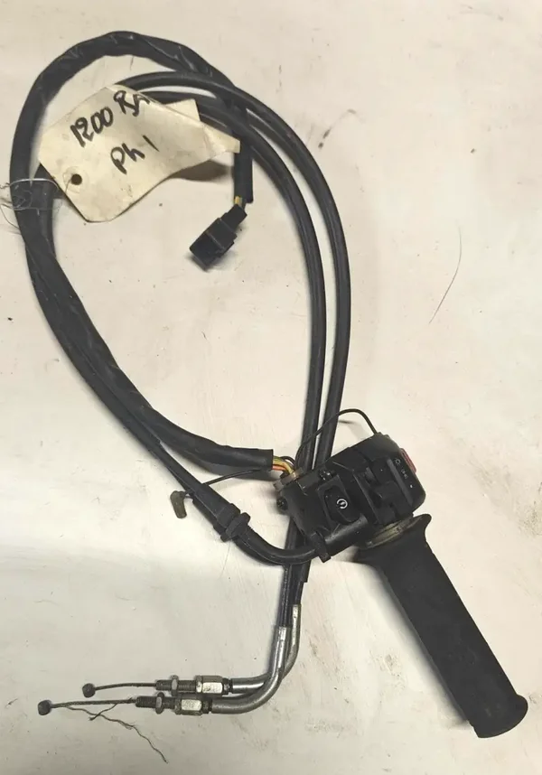 COMMODO DROIT SUZUKI GSF 1200 BANDIT