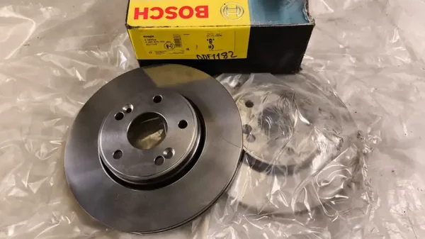 BOSCH 0 986 479 743 paire de Disque de frein pour RENAULT LAGUNA