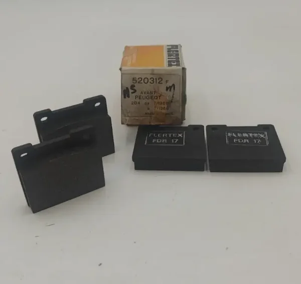 Plaquettes de frein avant pour Peugeot 204 520312 F