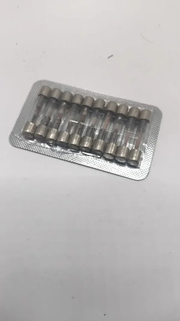 Fusible verre 6,3x32- 0,63 A J022220L (10 Fusibles)