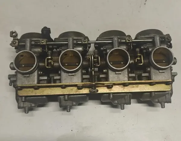 Rampe carburateur Yamaha Fj 1200 hs pour pièces