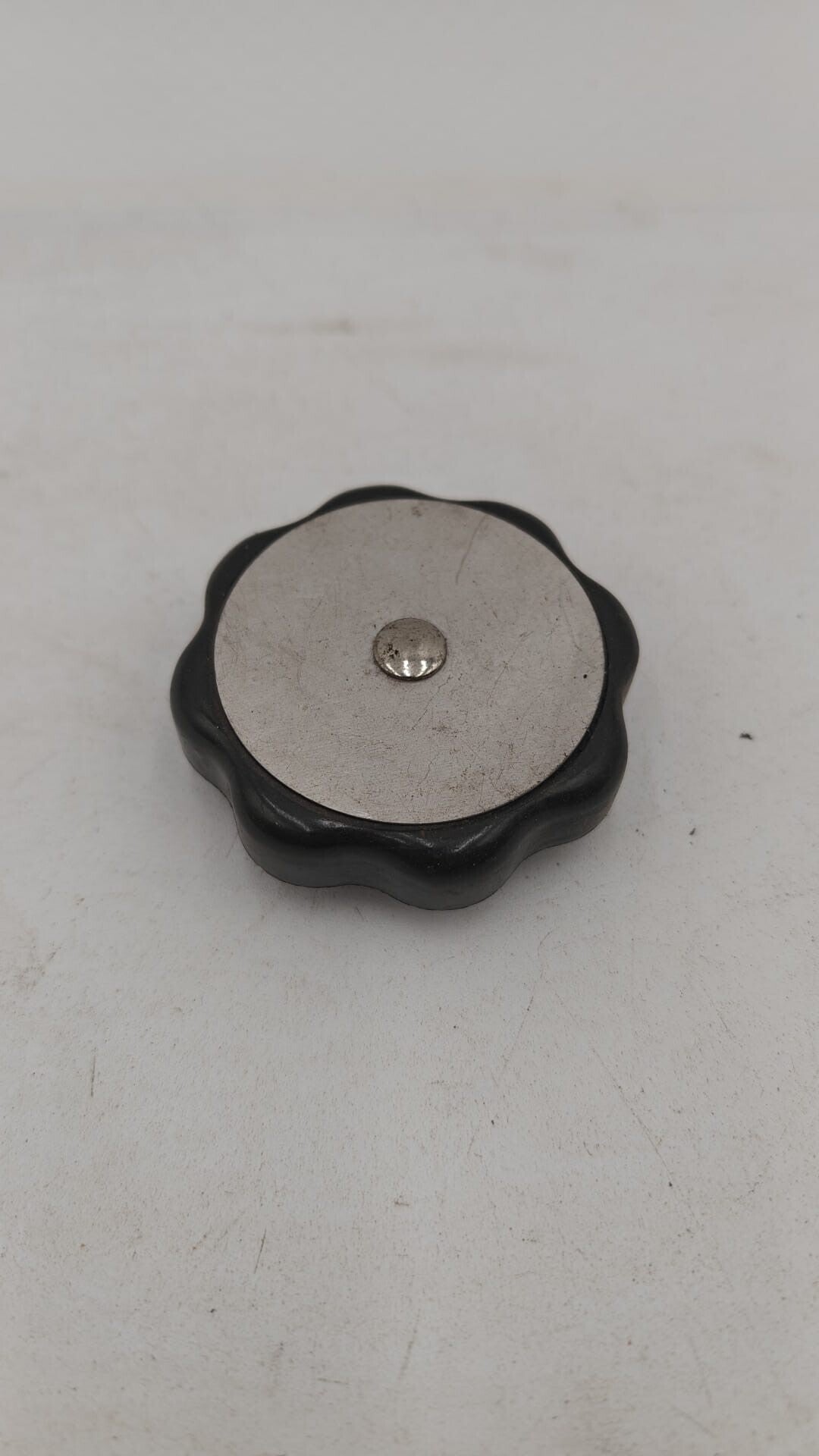 Bouchon moteur remplissage huile Renault Dacia original OEM 7700644083
