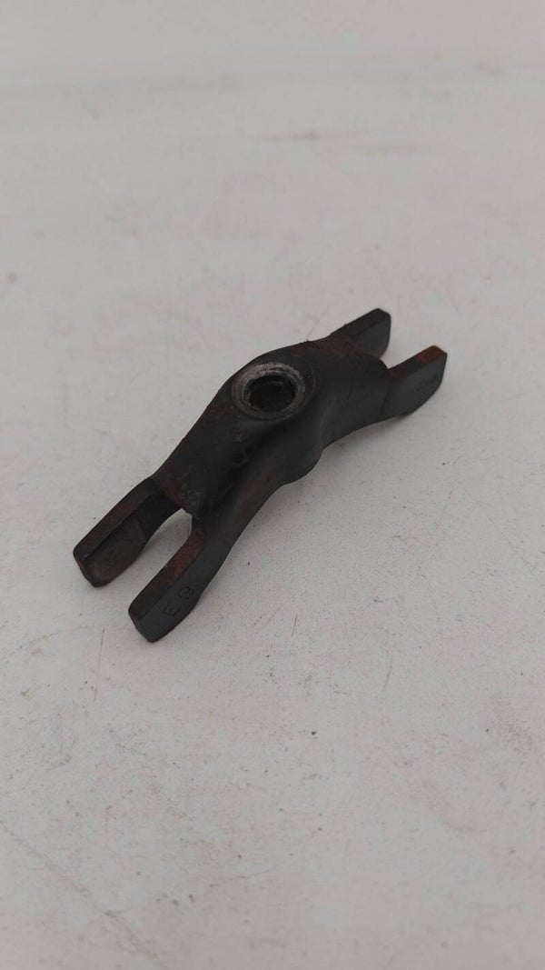Opel Astra H Support de pince d'injecteur de carburant b148