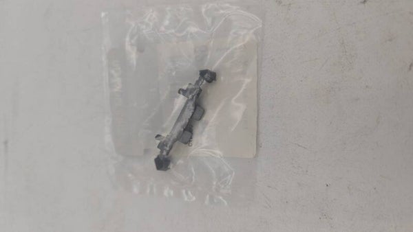 Clip de retenue de garniture de vitre origine 8201539547 Renault - OEM Scenic/Grand Scenic-