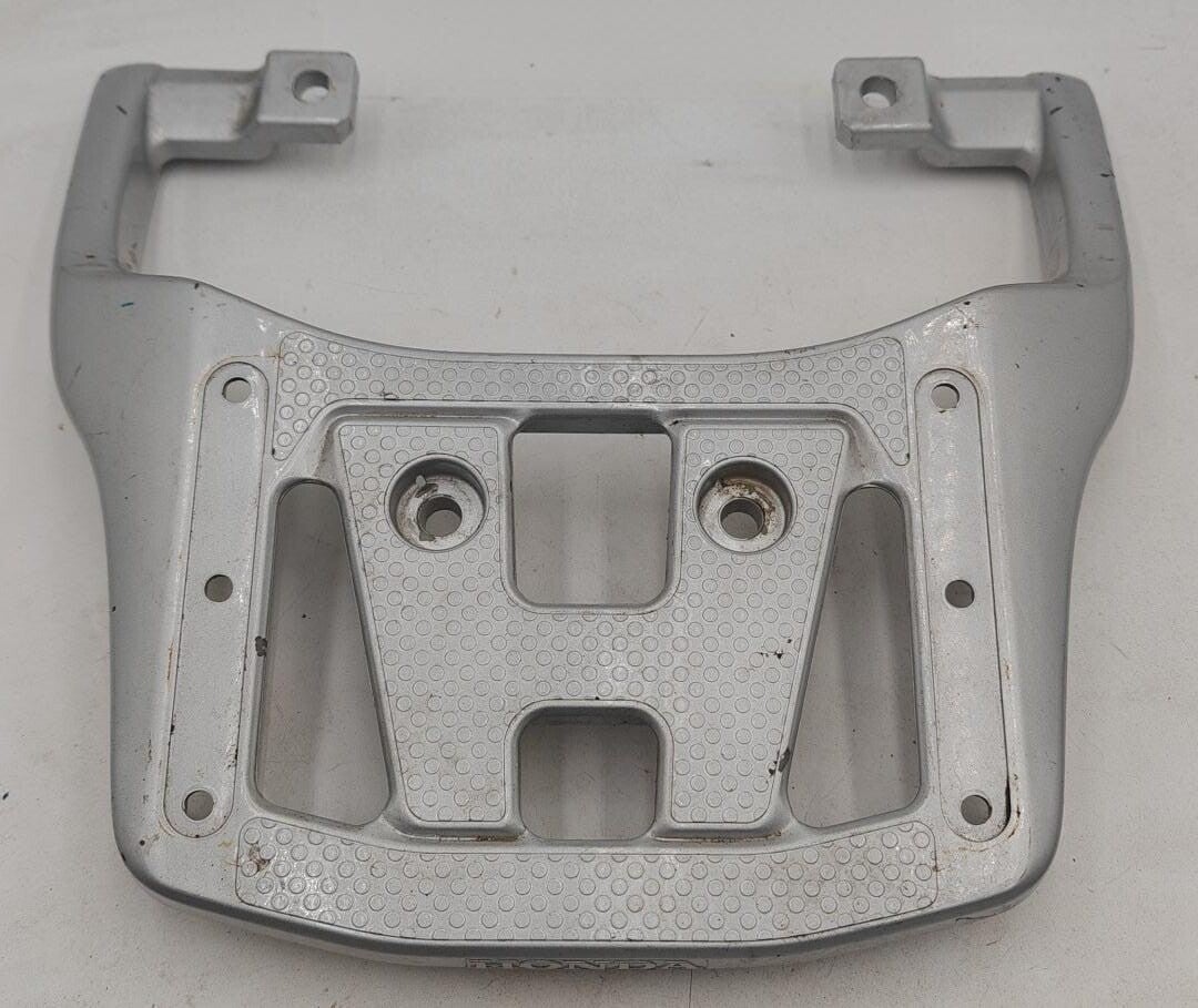 Porte bagage HONDA VARADERO XL 125 V de 2001 / 2016 81300-MCB-6100