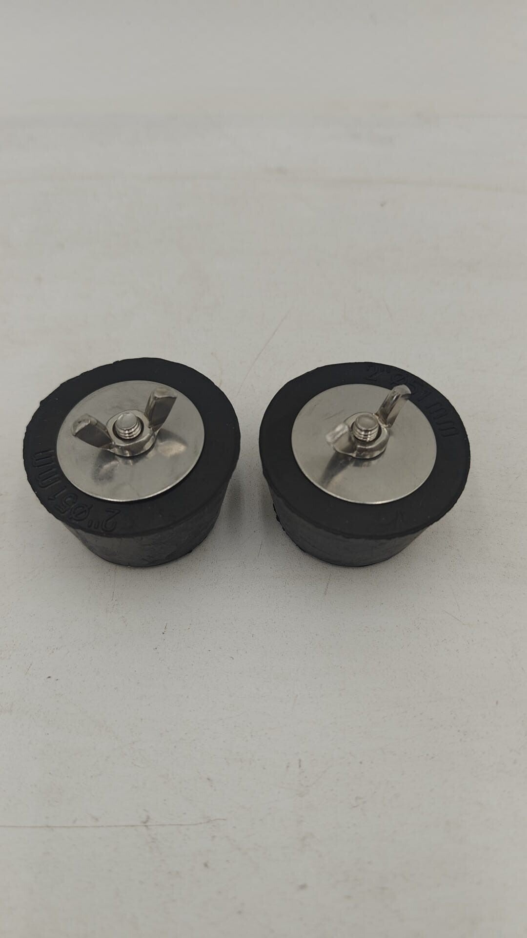 Lot de 2 bouchons d'hivernage de piscine diam 51mm 2''