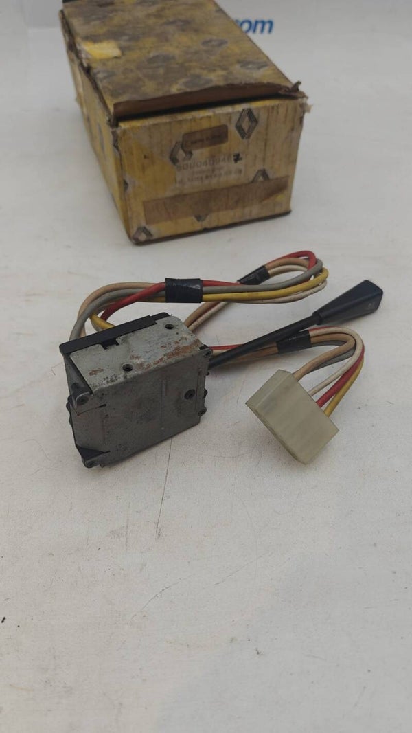 Commodo de phare et klaxon pour Renault master 1 d'origine Renault 5000409487