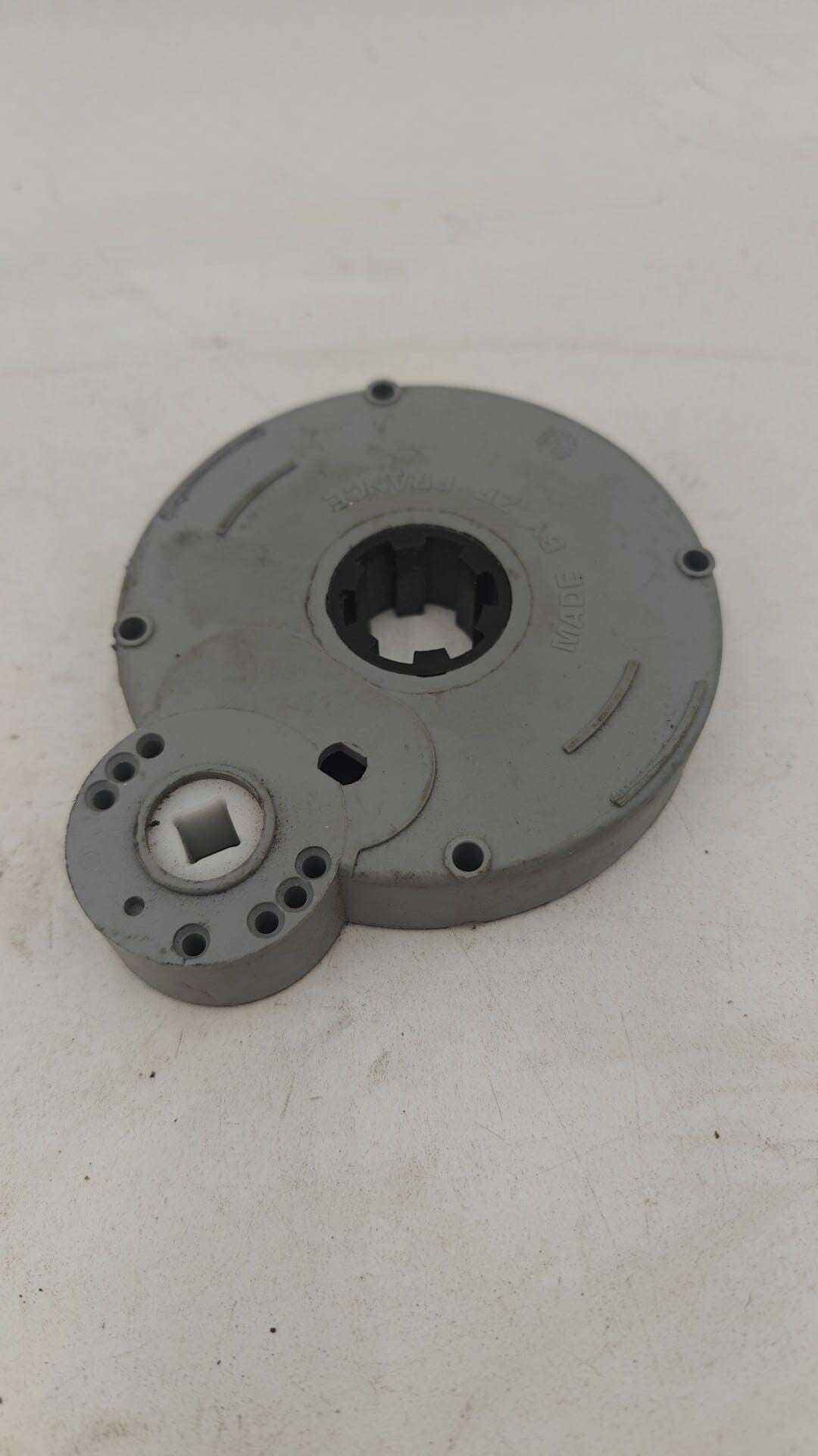 TREUIL à Sortie Latérale Rapport 1/7 entré carré 8mm Crabot ZF réglé droit - Réf. ZF C270A