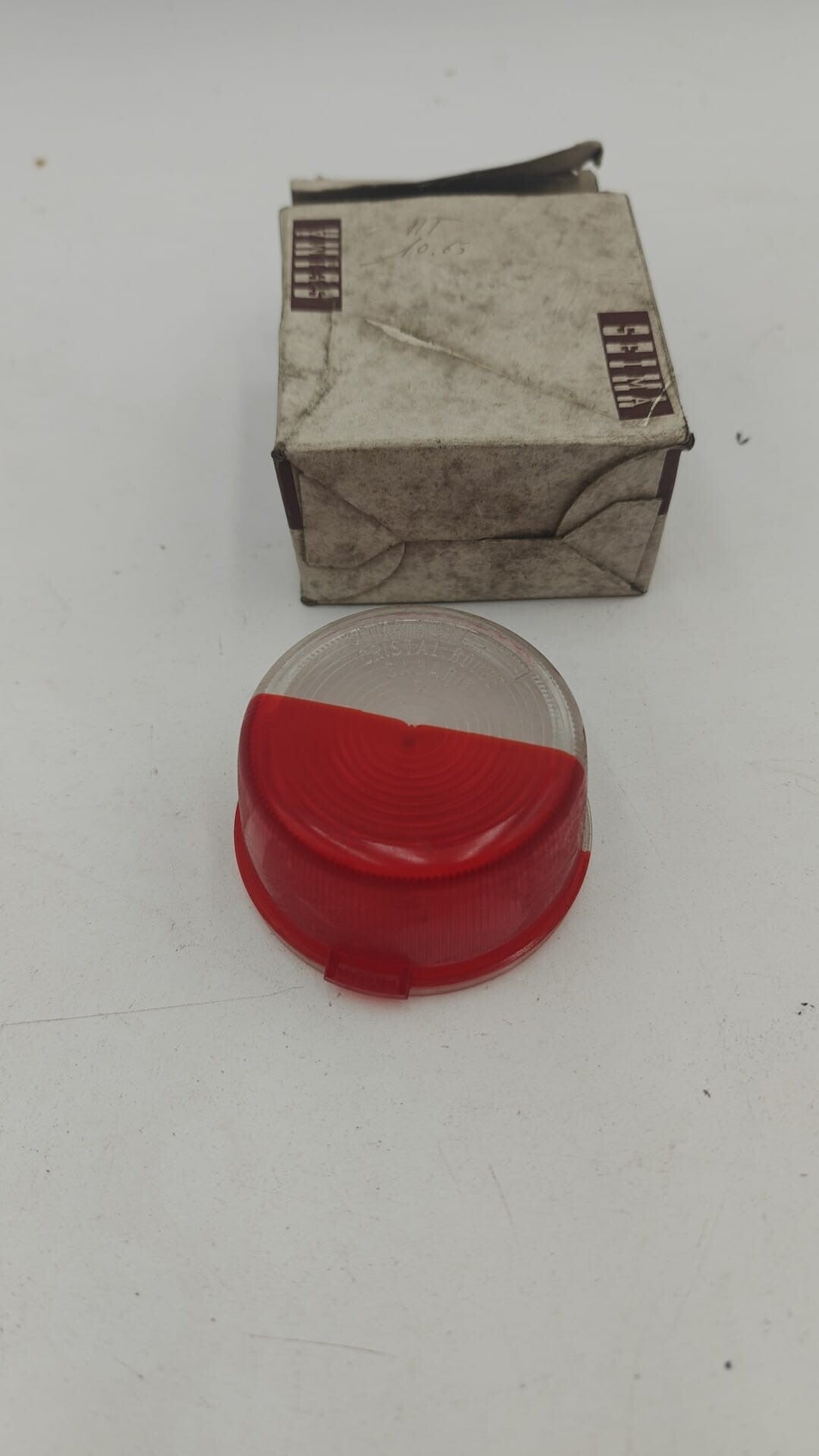 Cabochon feu Rouge et blanc de gabarit arriere Seima 3101 cristal rouge