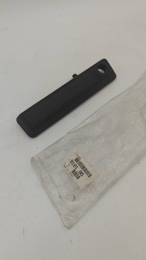 Poignée origine Peugeot 9101.86 neuve