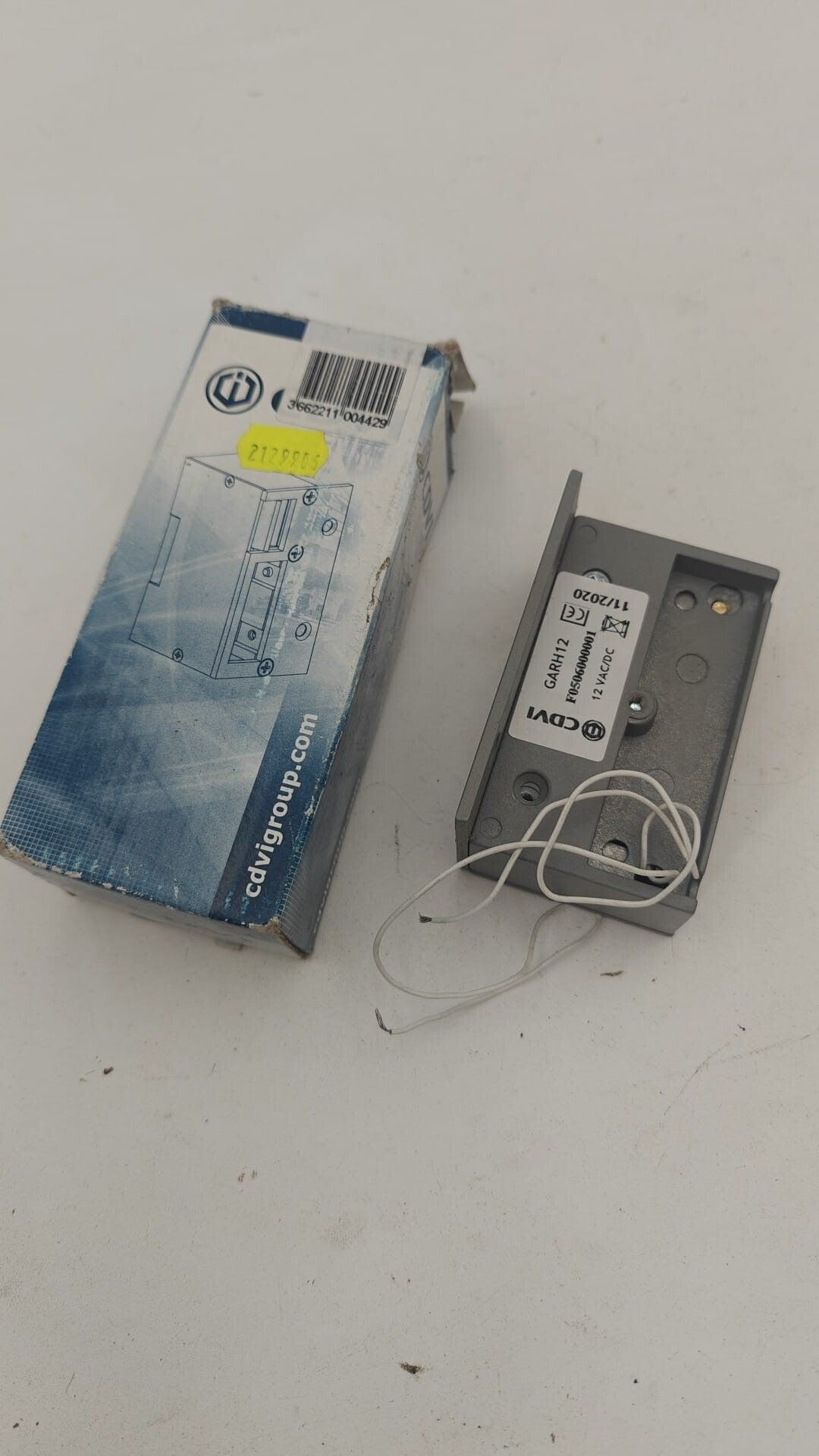 Gâche applique alu réversible horiz. 90mm à rupture 12V DC CDVI