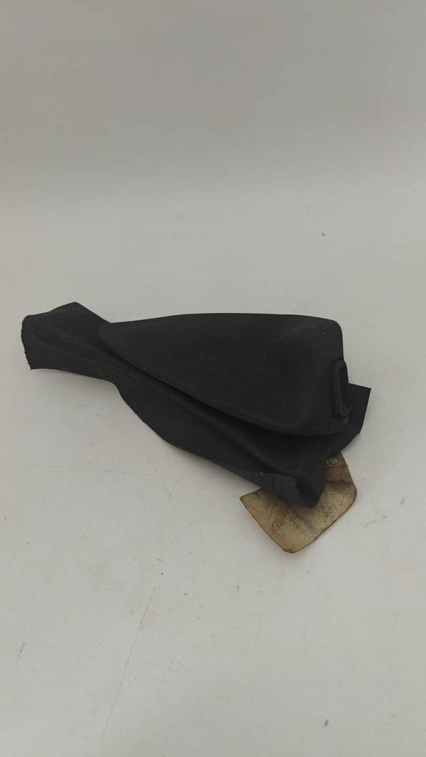 Soufflet de frein à main Renault 7701348993 R20