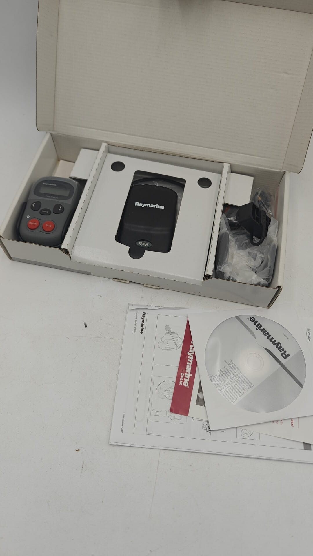 Raymarine S100 Wireless Remote E15024 neuf