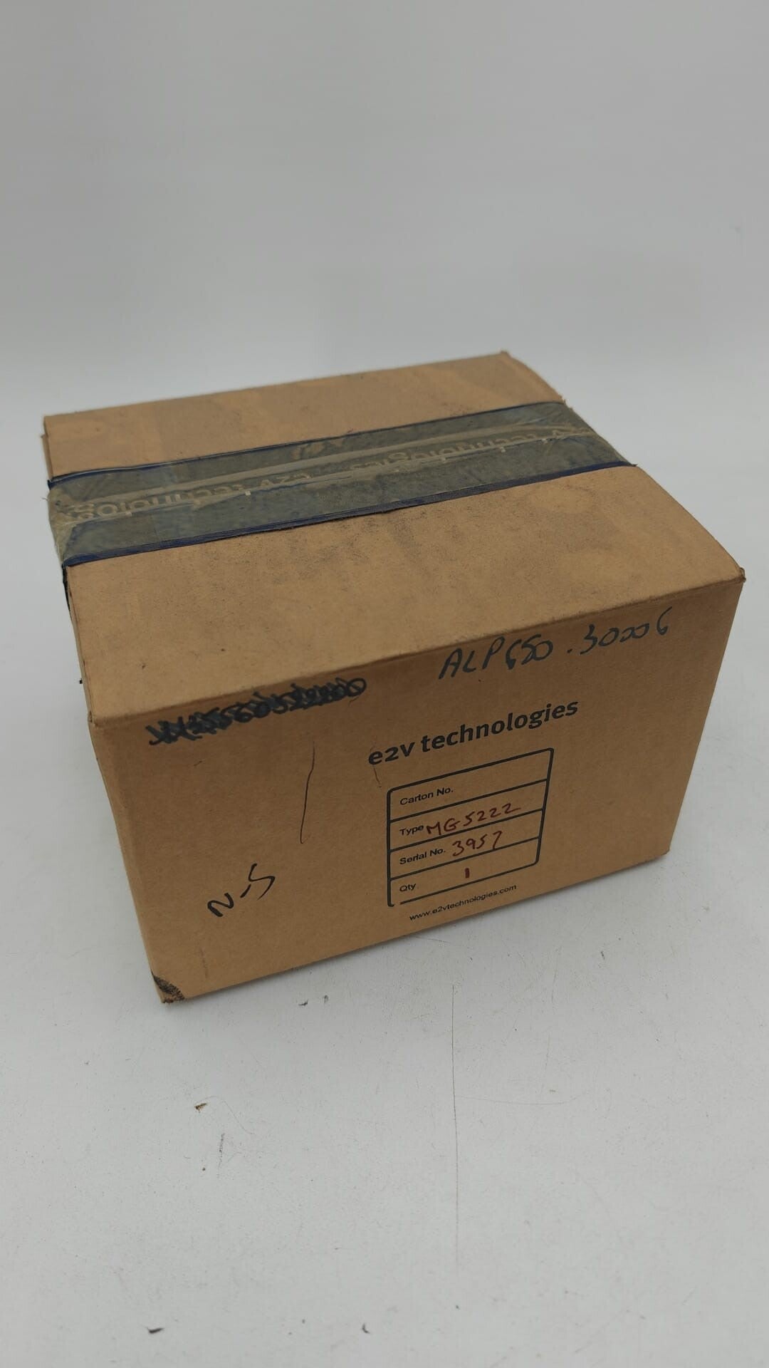 Magnetron EEV MG5222 par technologie E2V
