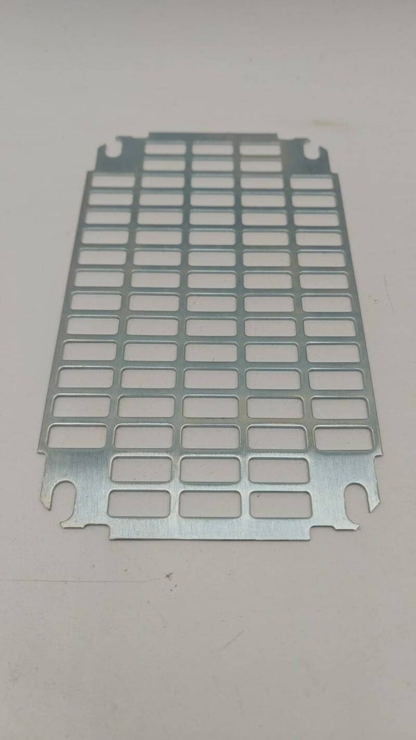 228-8224 platine de montage NSYMR32 300x300mm sarel 55415