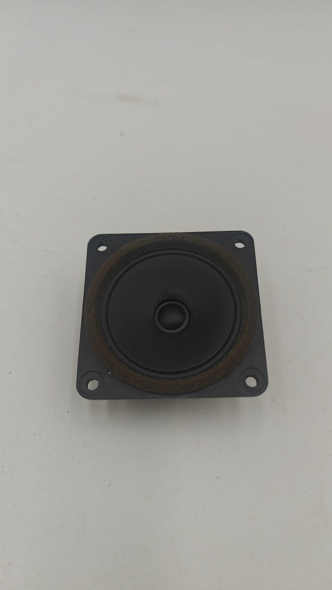 Haut parleur 8 ohms Sailor RT2047 / RT146 MAP 132