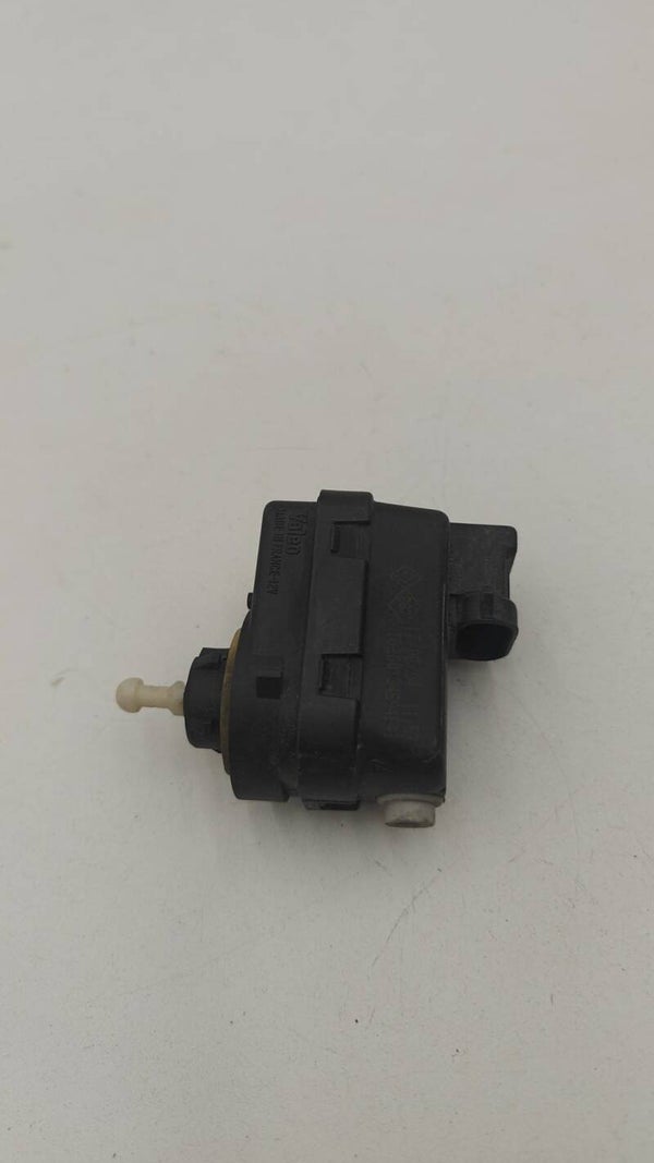 Renault Megane II Moteur de réglage du niveau des phares 8200134594