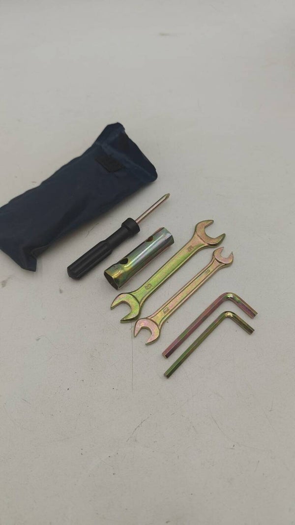 Trousse à outils pour scooter