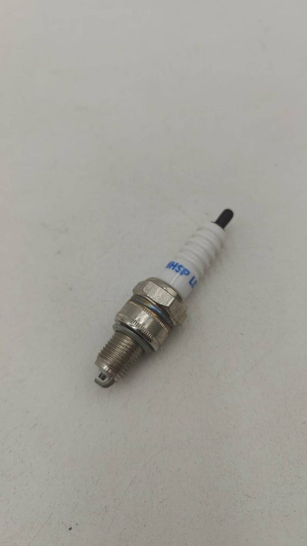 Bougie d'allumage A7TC ZIPP Quantum 4T KYMCO LIFAN GY6 152QMI, GY6 157QMI 110...