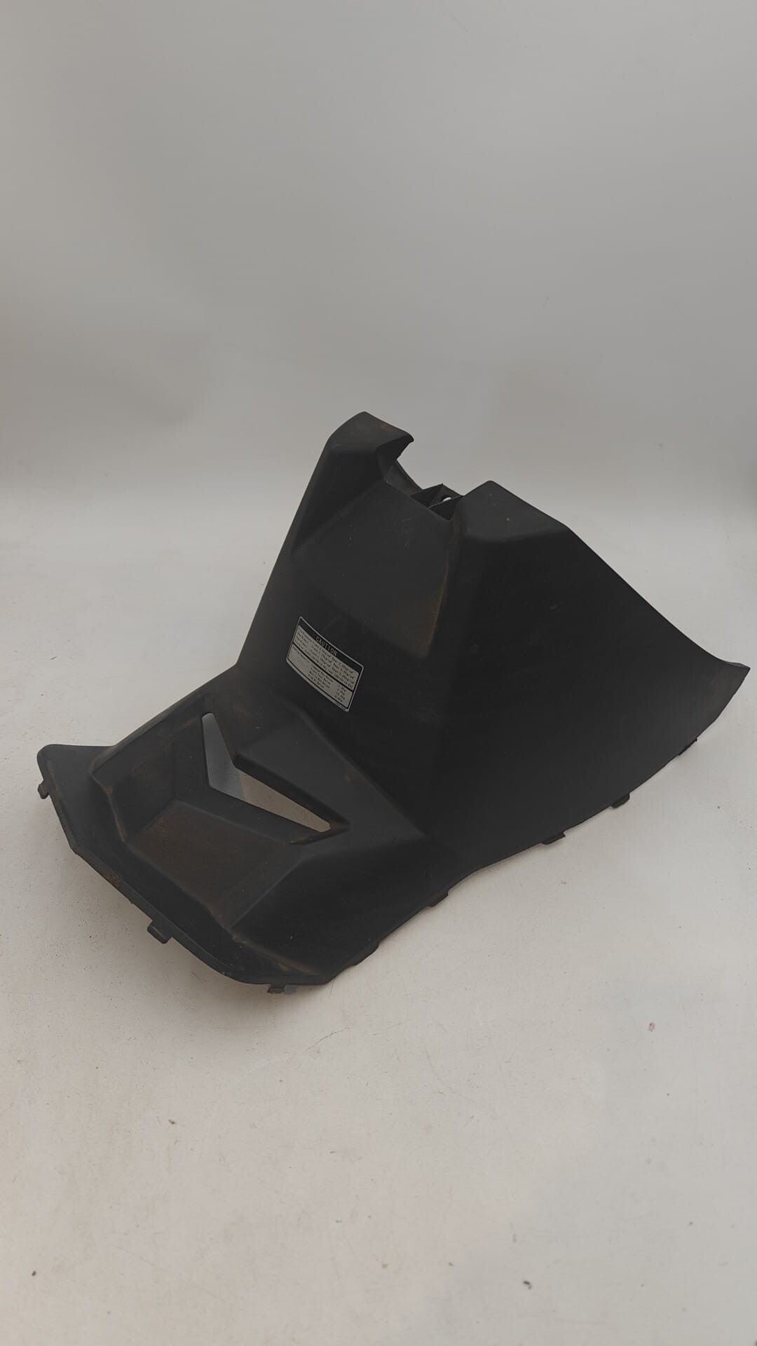 CARENAGE SOUS SELLE REF 80151-LCB9-C000-CK KYMCO 50 AGILITY