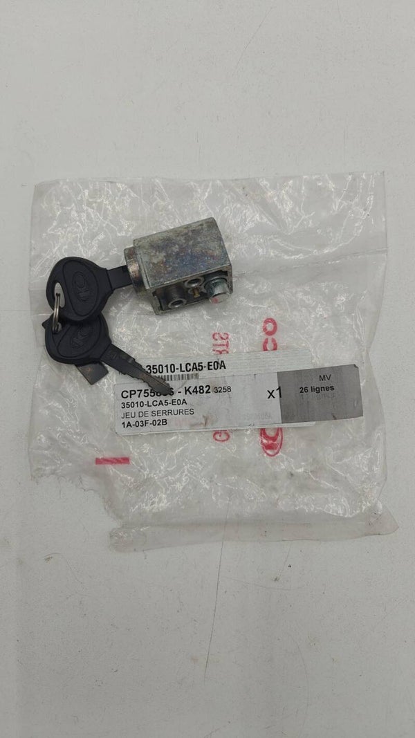 Jeu de serrures Oem : 35010LCA5E0A pour quad Kymco 250-300-500 MXU, Maxxer