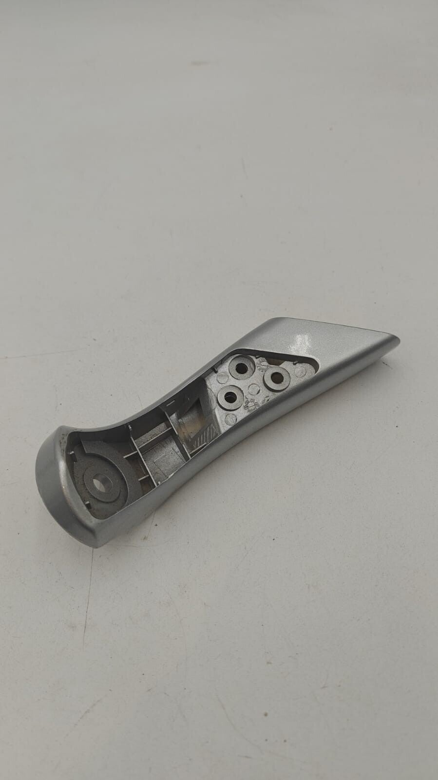 Base de rétroviseur gauche Kymco Xciting 500 - Argent 88126-LBA2-E00-N8P