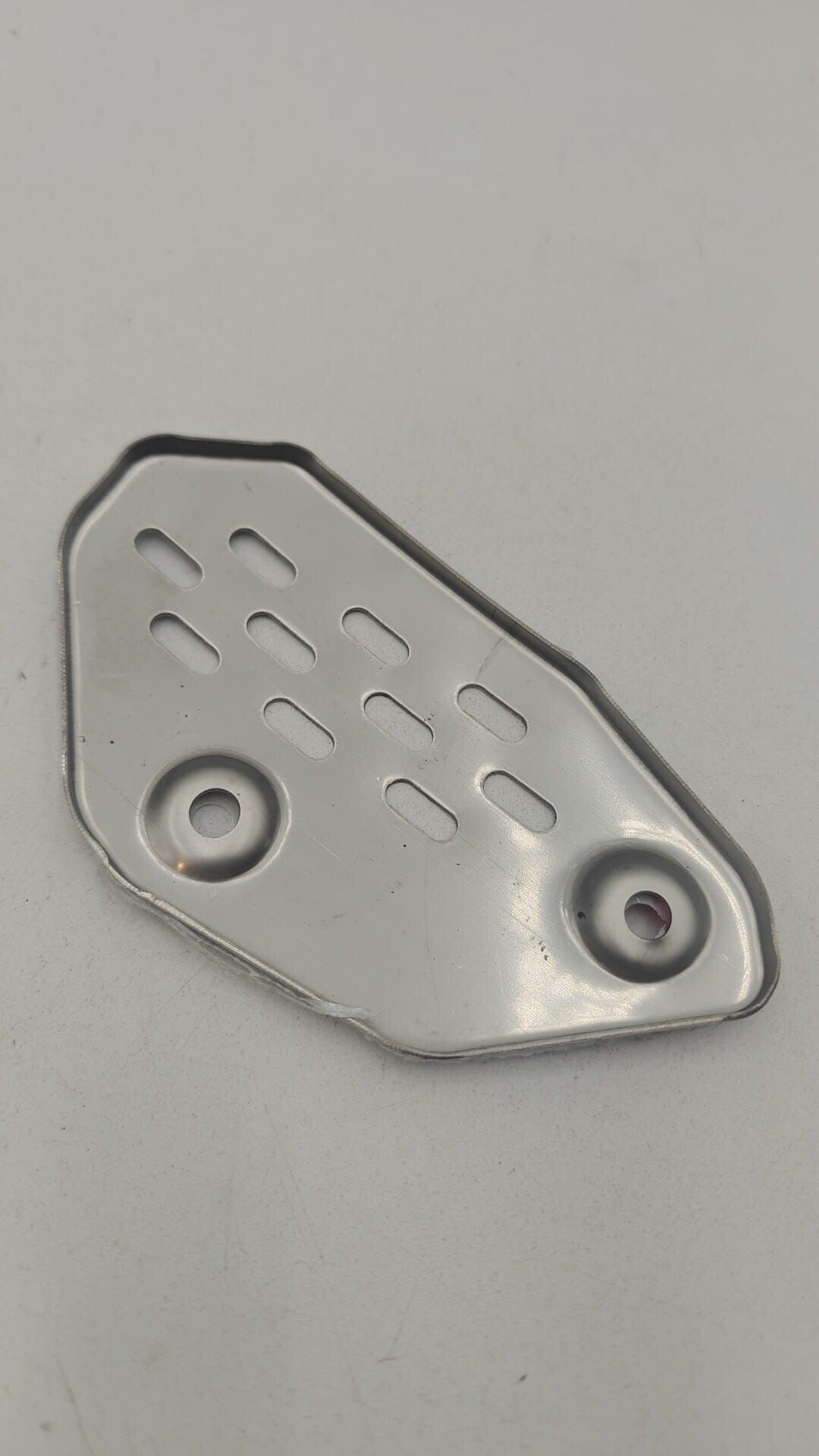 PLAQUE DE PROTECTION DE MAITRE CYLINDRE DE FREIN ARRIERE ARCHIVE SCRAMBLER - CAFE RACER