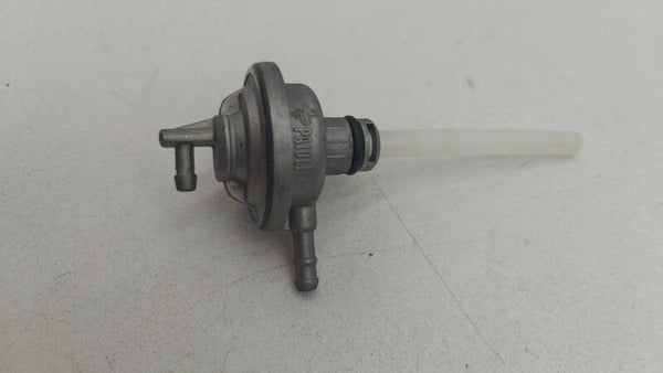 Robinet d’essence Gilera SMT/RCR 06- 00G00400181