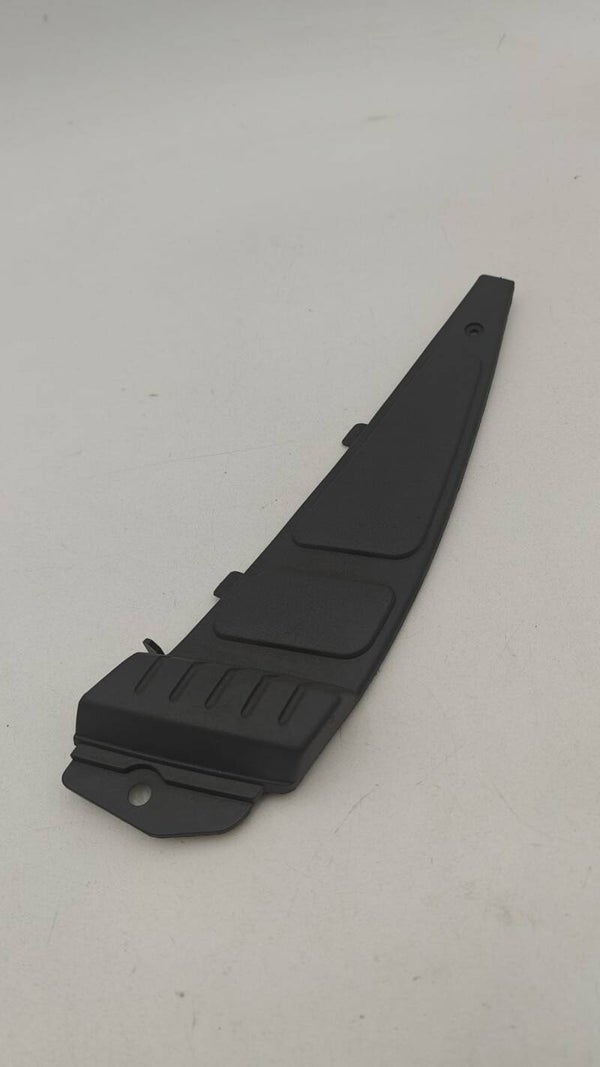 Carénage latéral pour Piaggio SFERA 297343000A