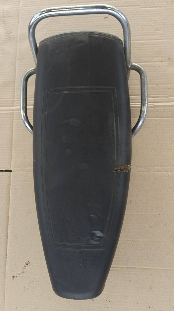 Selle avec poignée chromée pour Piaggio Vespa PX 80-200