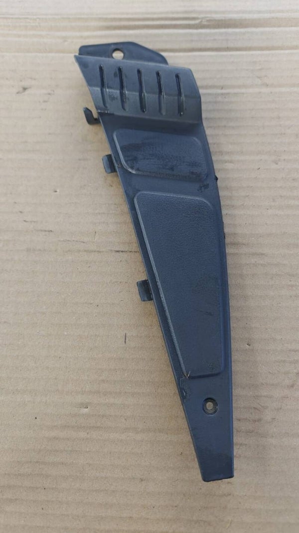 REPOSE PIED PASSAGER D'ORIGINE PIAGGIO SFERA 125
