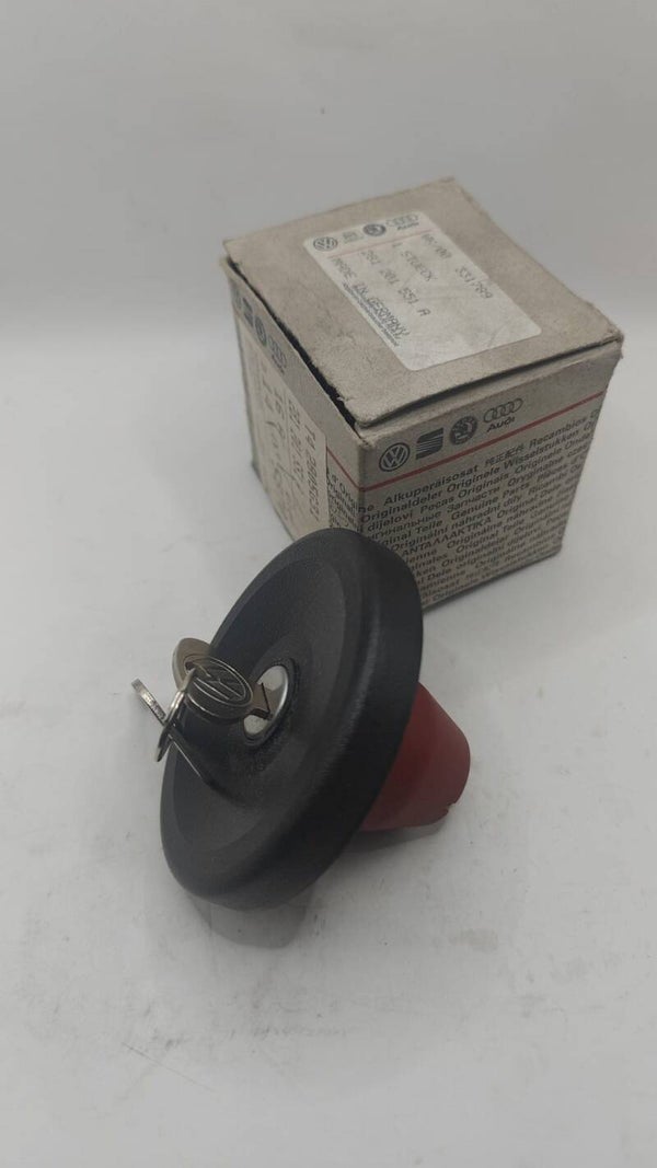 Couvercle de réservoir de carburant Audi VW 281201551A OE VW LT